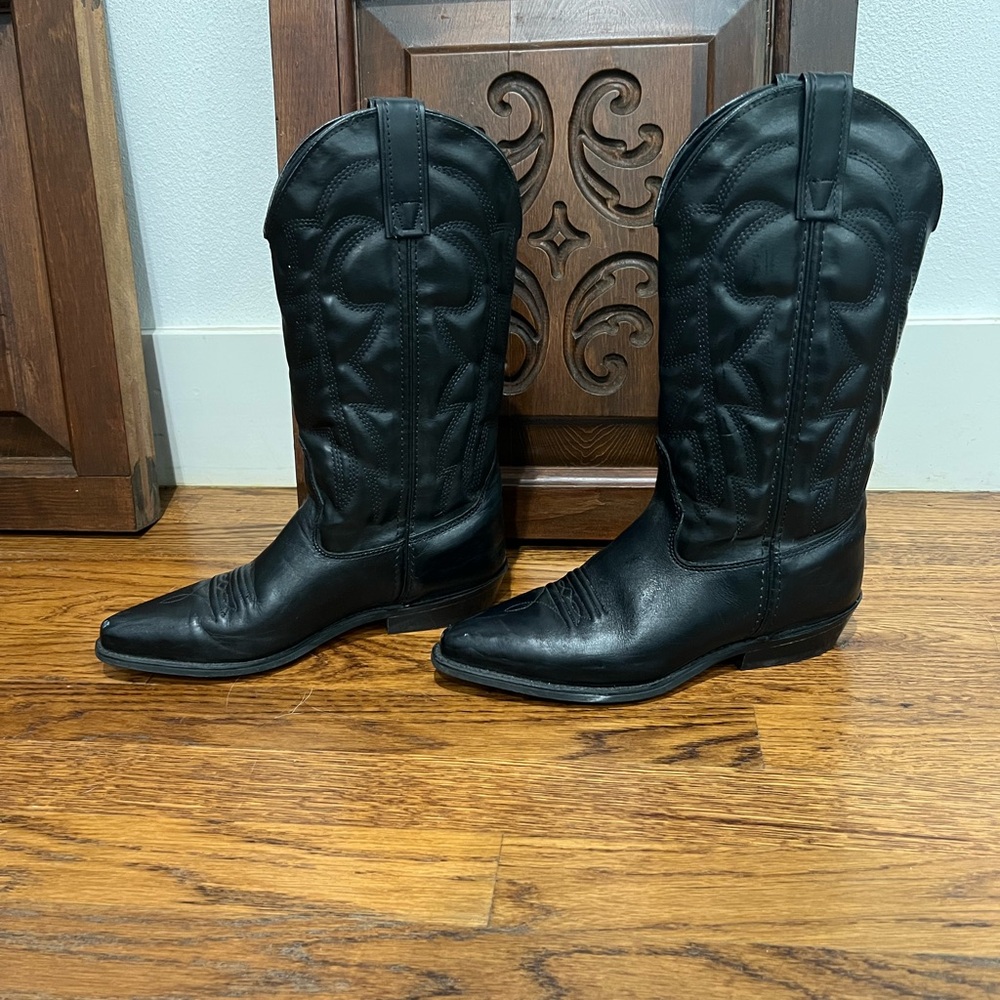 CAPEZIO Black Western Cowboy Boots